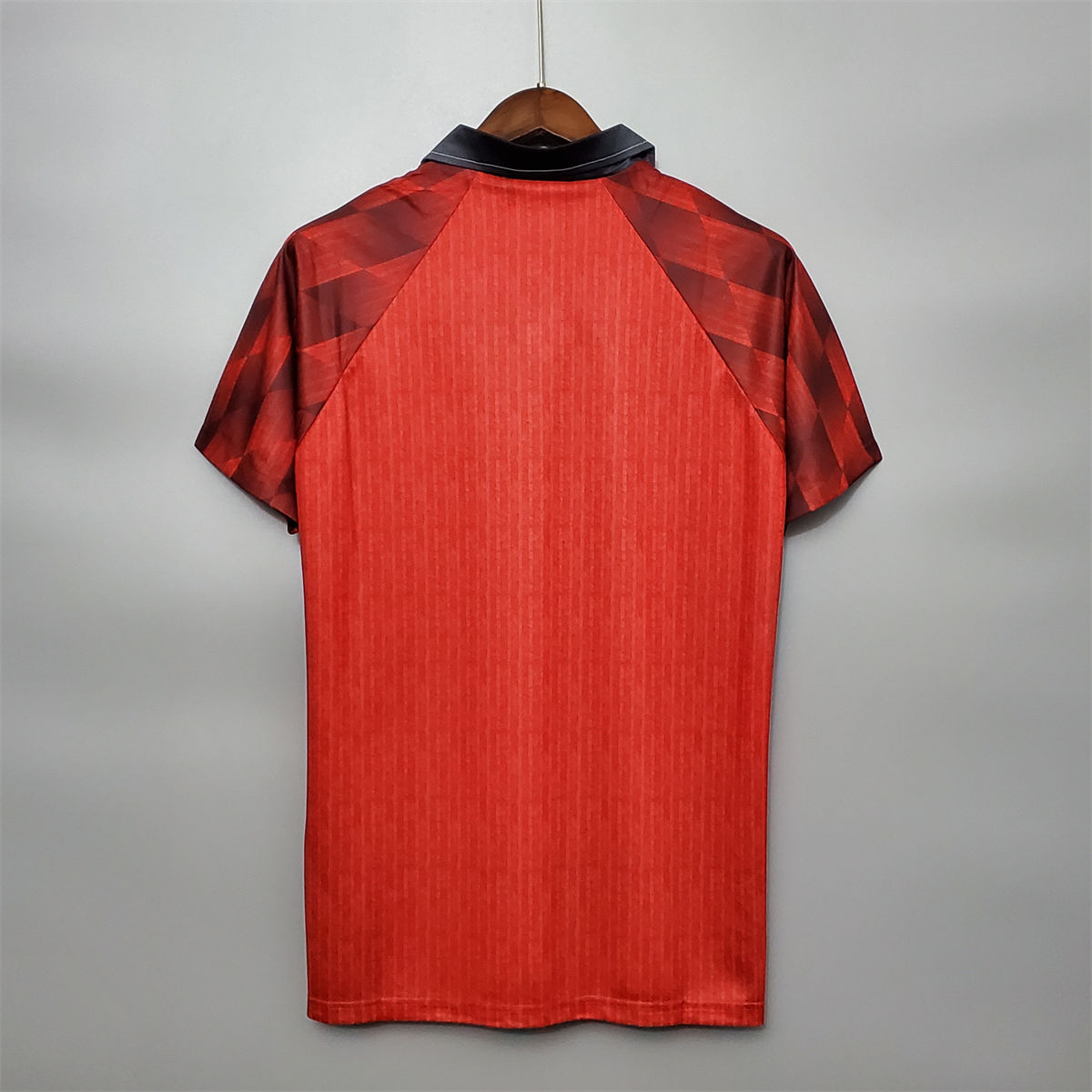 Retro Manchester United 1996 home jersey Fan Version