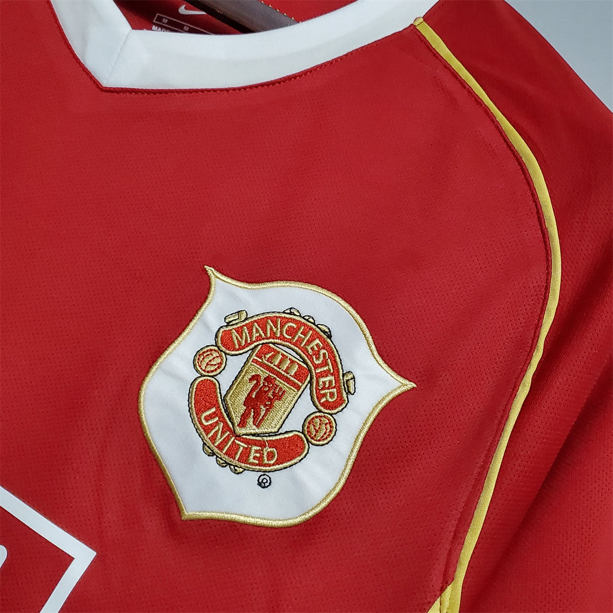 Retro Manchester United 06/07 home jersey Fan Version