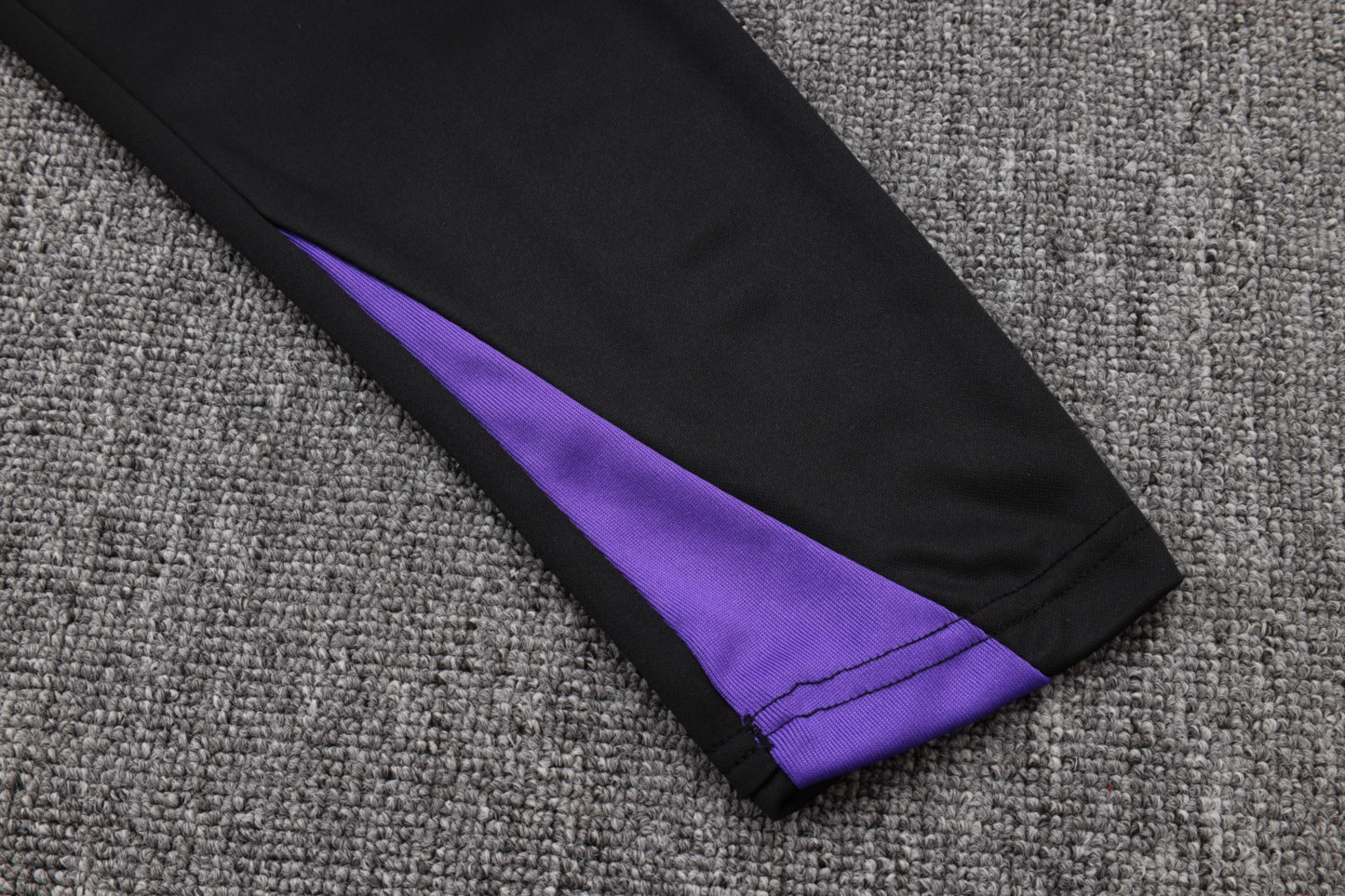 202526 Barcelona blackish purple Long-sleeved half-pull training kit Football team kit