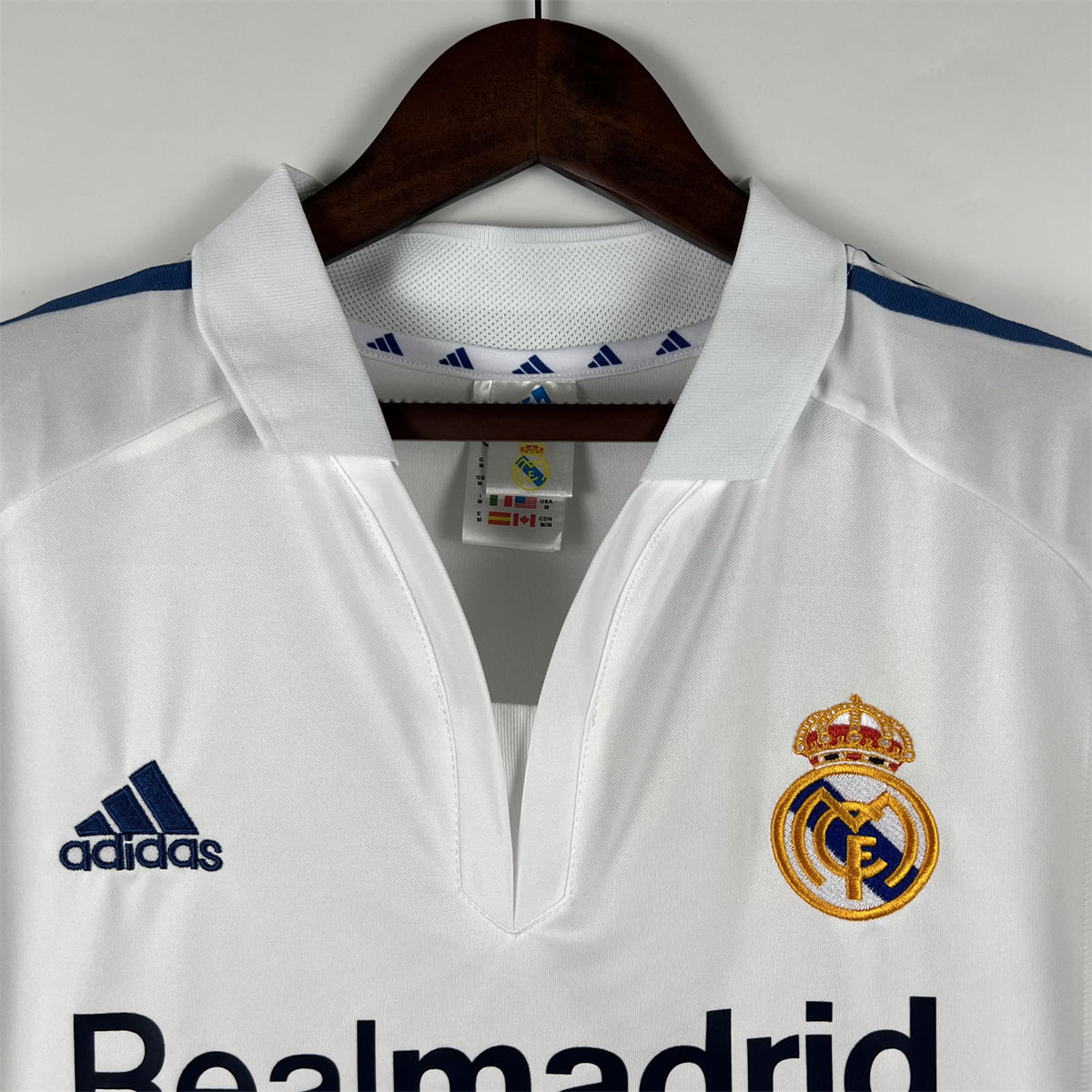 Real Madrid Retro 01/02 Third Home jersey Fan Version