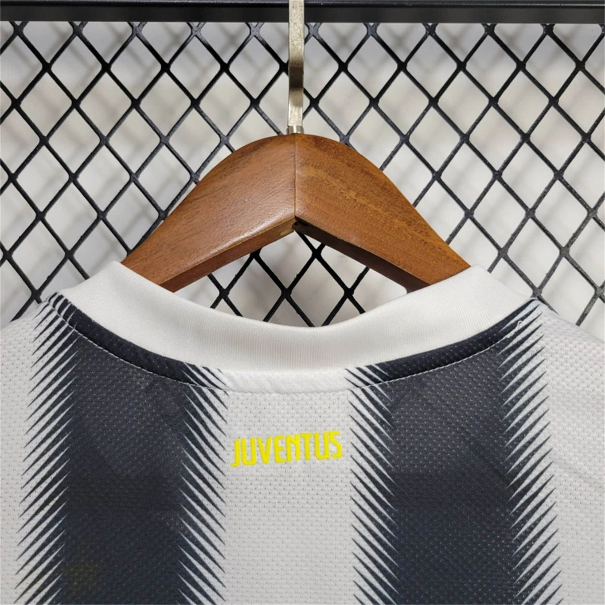 Retro Juventus 11/12 Home jersey Fan Version