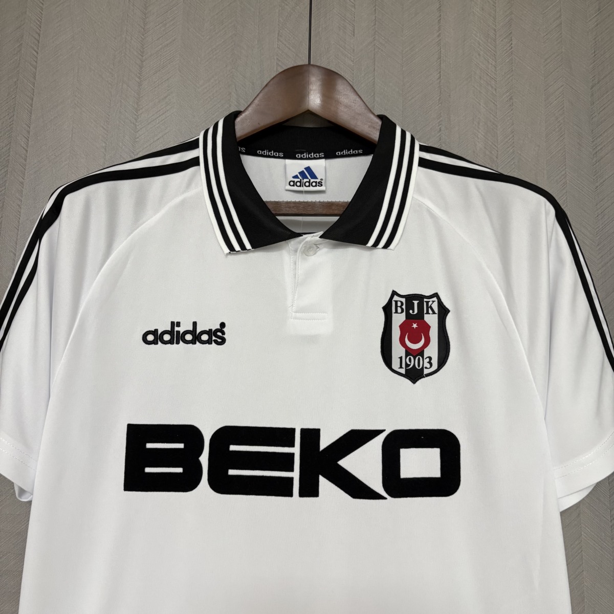 Retro Besiktas 1996/97 Home Jersey Fan version