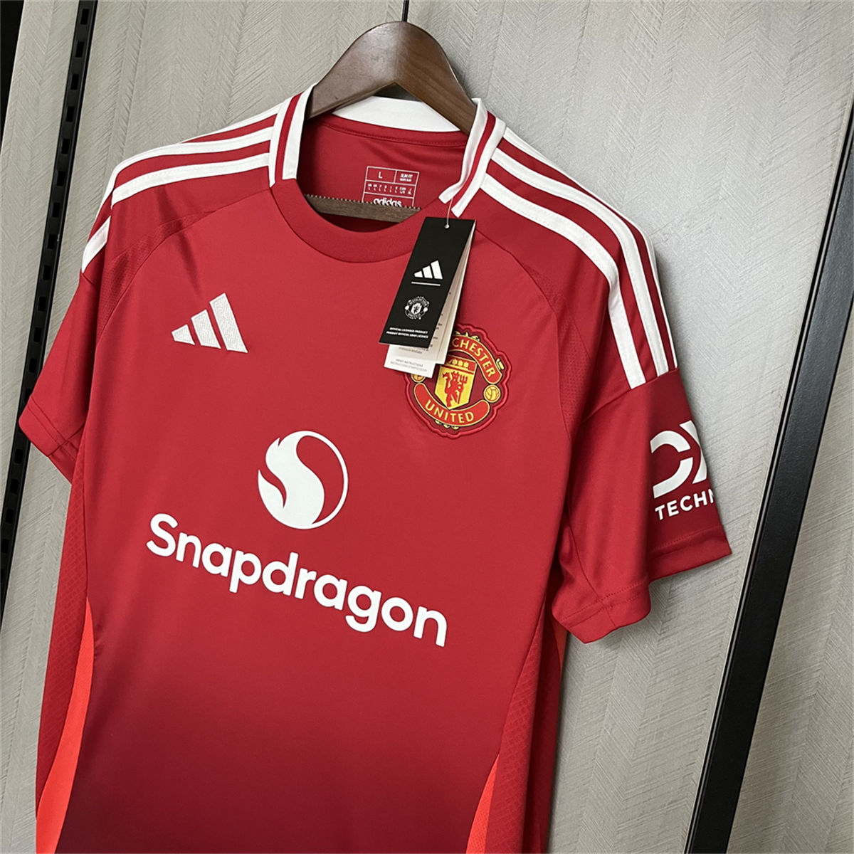 2024/25 Manchester United Home Jersey Fan Version