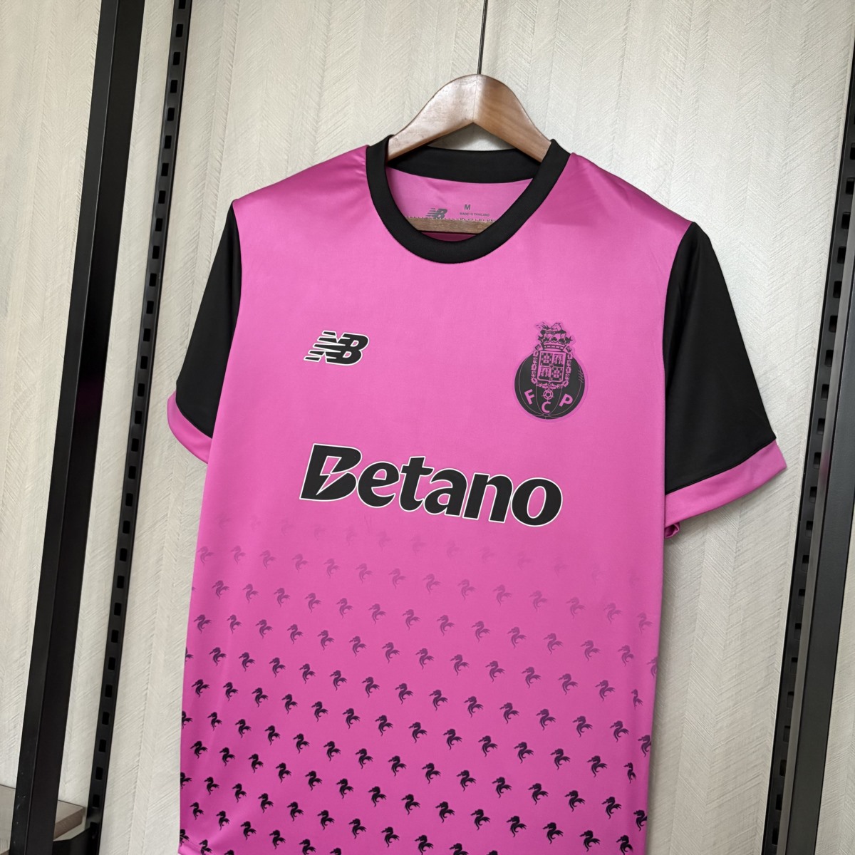 2026 FC Porto Pink Jersey Fan Version