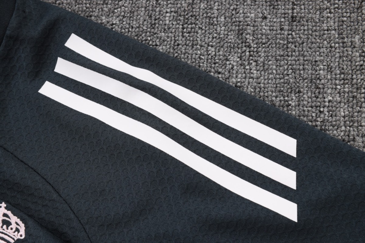 2026 Real Madrid Dark gray Training Set Shirt and Shorts