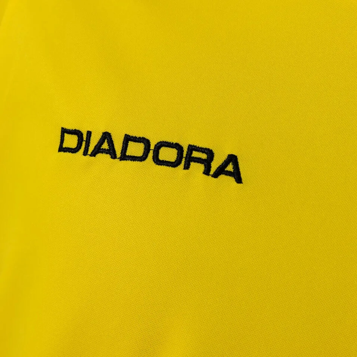 Retro Sheffield Wednesday F.C. 2001 Away Jersey Fan Version