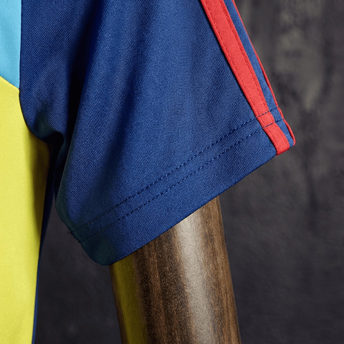 2025/26 Arsenal Training Royal Blue Polo Fan version