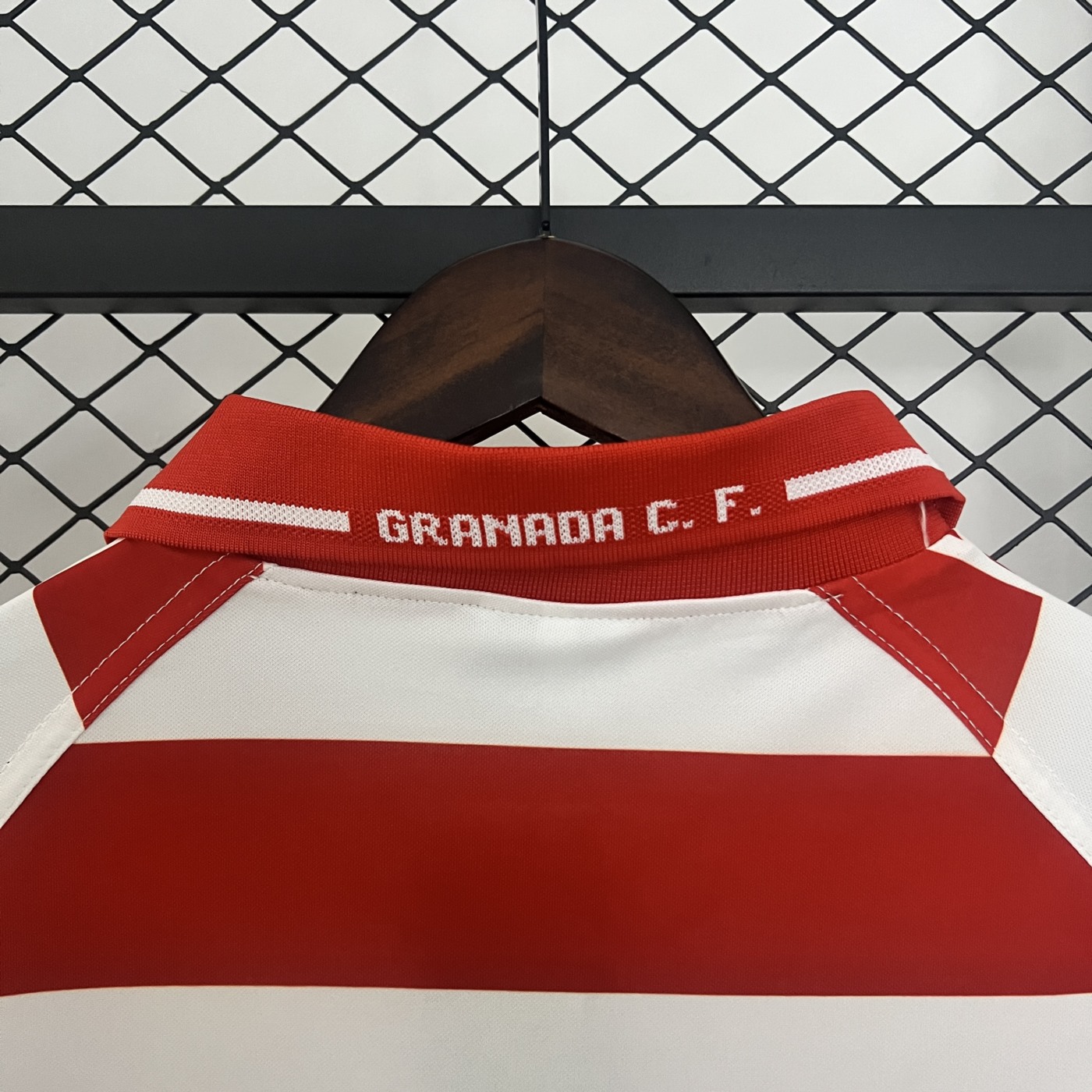Retro Granada 97/98 Home jersey Fan Version