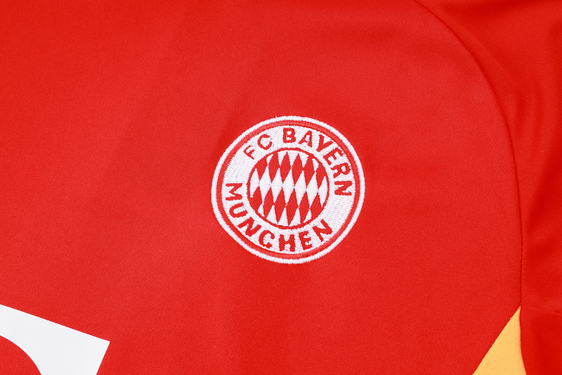 24/25 Bayern Munich Red Training Set Shirt and Shorts