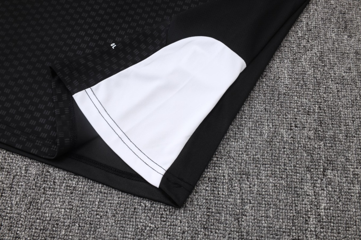 2026 Liverpool Black Training Set Shirt and Shorts