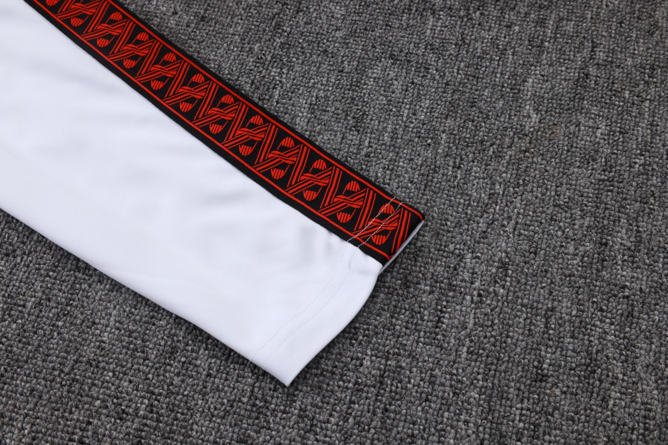 202526 AC Milan White Long-sleeved half-pull training kit Football team kit
