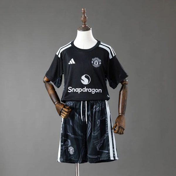 2026/27 Manchester United Goalkeeper Kids Kits