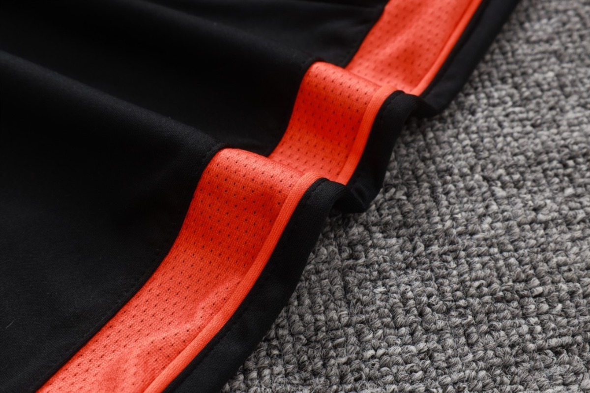 2026 Netherlands Black Long-sleeved halt-pull training kit