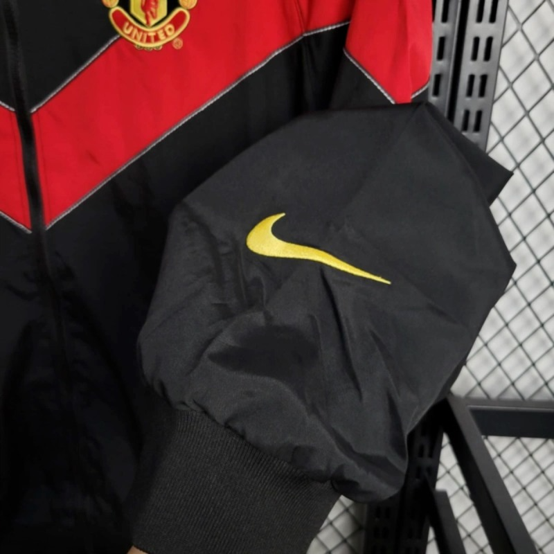 2025 Manchester United Black Windbreaker Sport Unifom jersey Sport Unifom