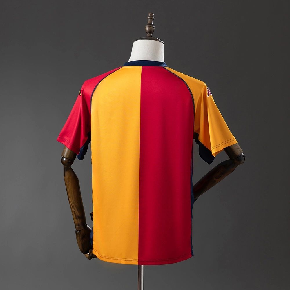 Retro Roma 01/02 Home jersey Fan Version