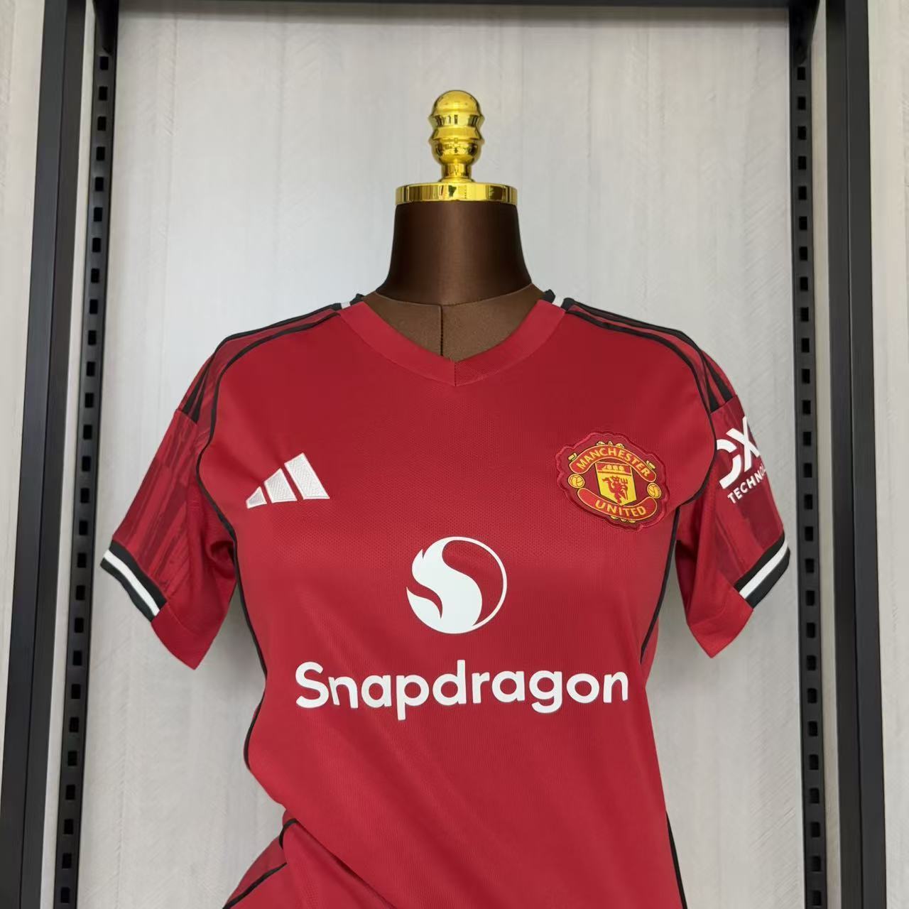 2025/26 Manchester United Home Women's Jersey Fan Version