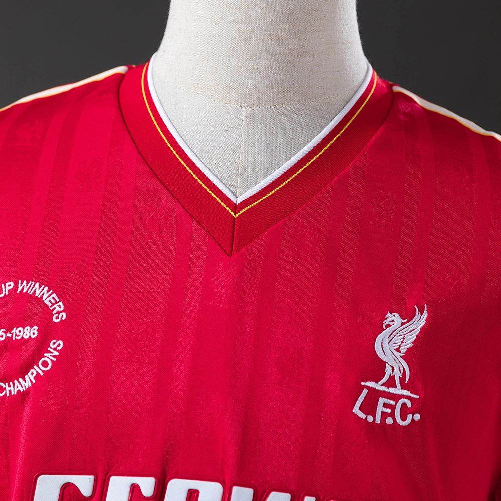 Retro Liverpool 1985/86 Home jersey Fan Version