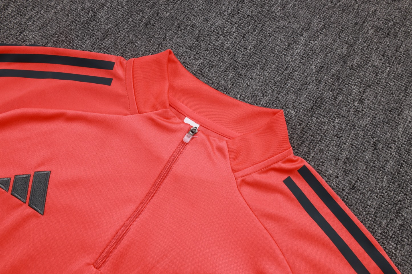 202526 Bayern Munich orange-black Long-sleeved half-pull training kit Football team kit