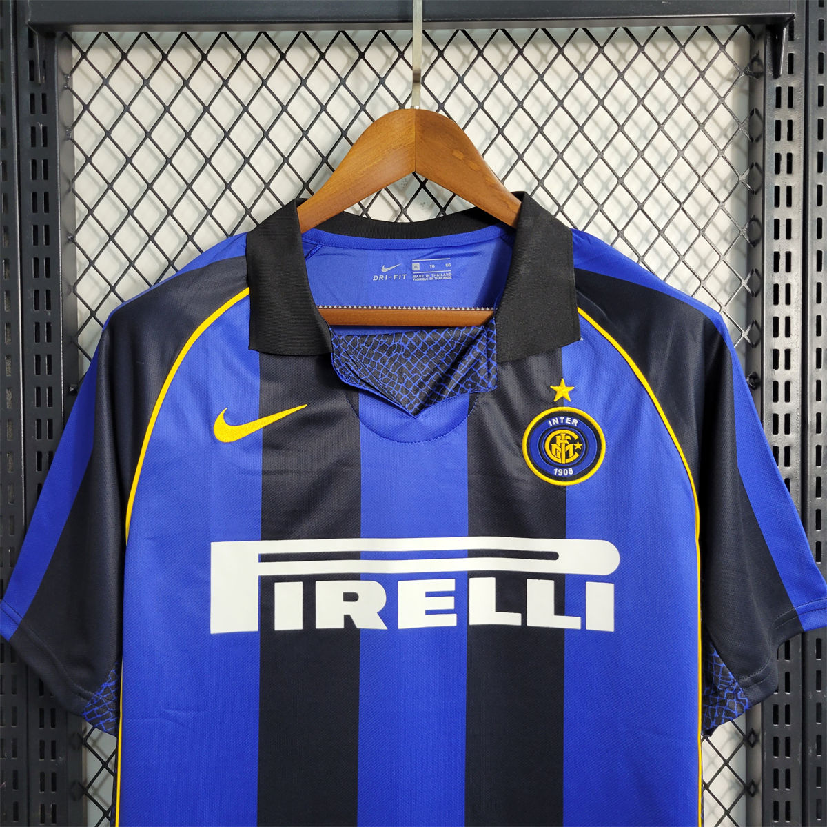 Retro Inter Milan 01/02 Home jersey Fan Version