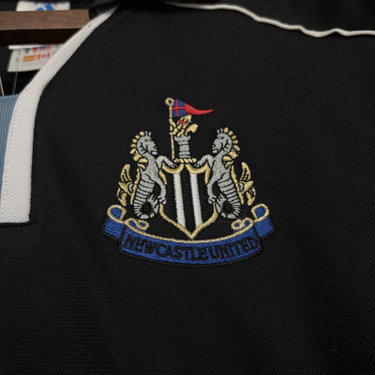 Retro Newcastle United 2000/01 Away jersey Fan Version