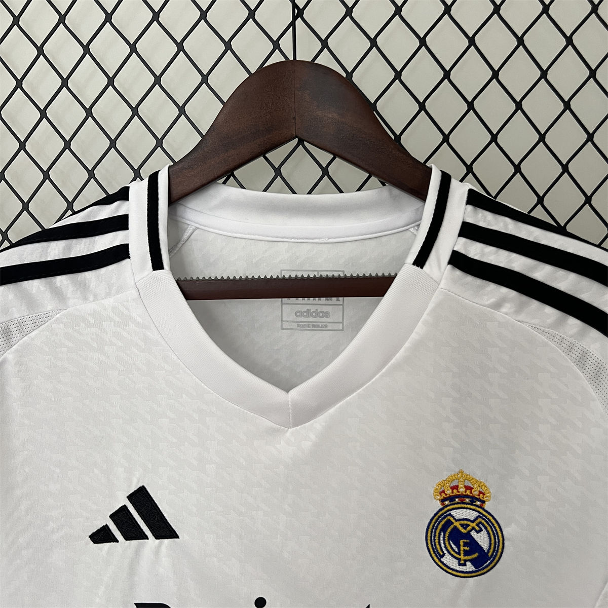 24/25 Women's Real Madrid Home Jersey Fan Version