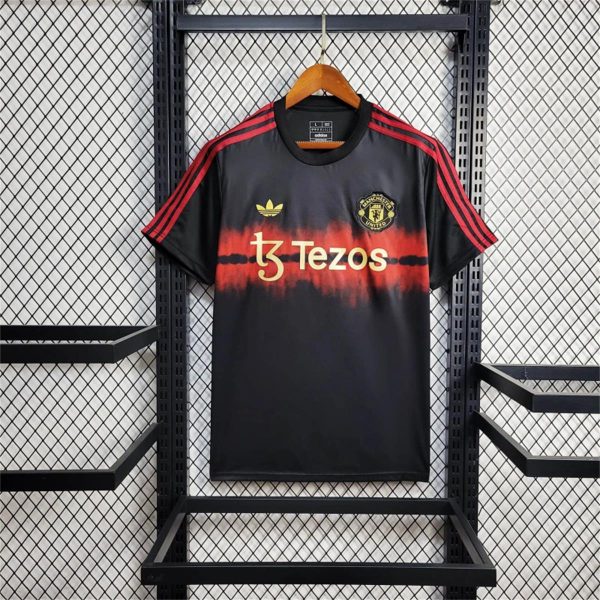 2025/26 Manchester United New Year training uniform Jersey Fan Version