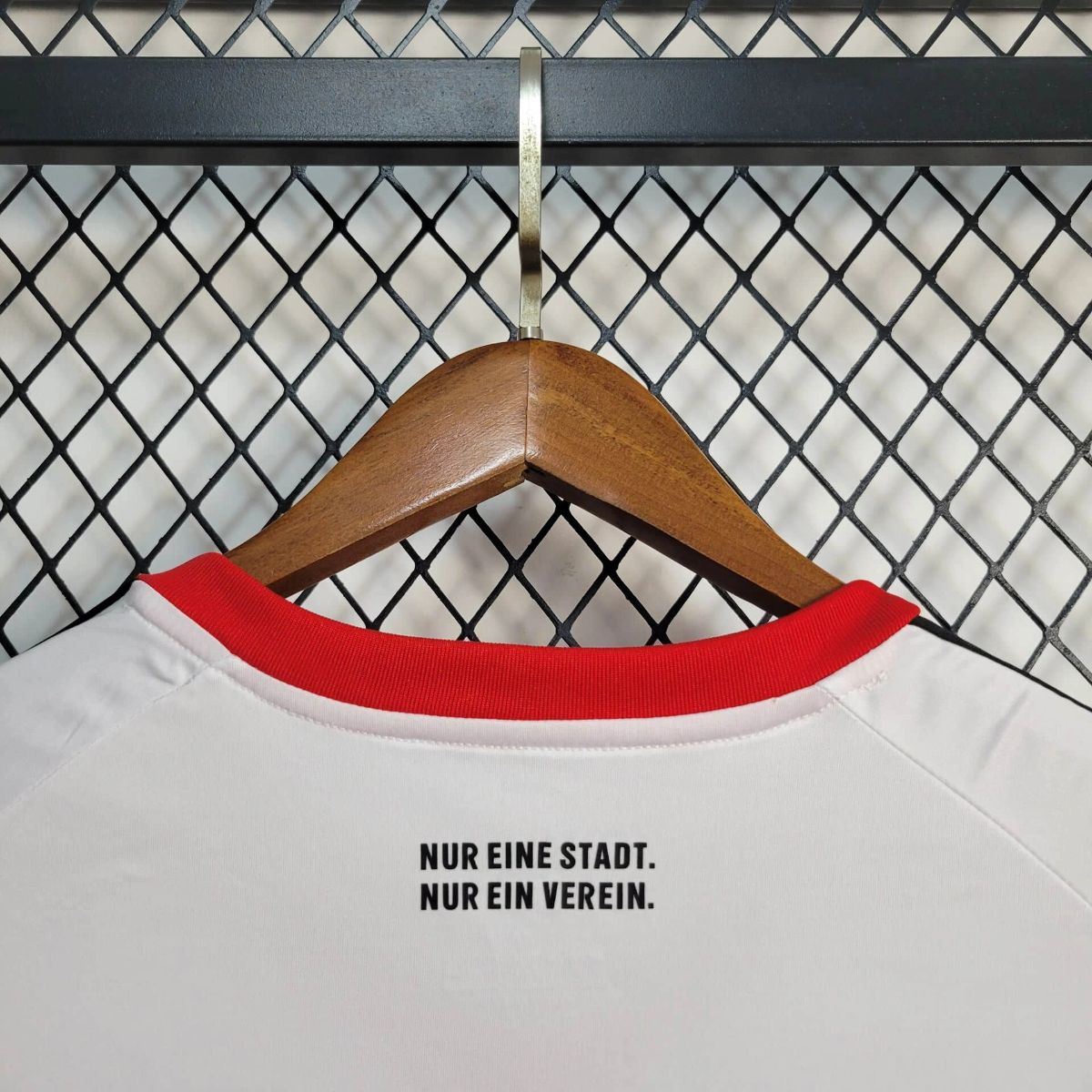 2025/26 Frankfurt Away Jersey Fan Version