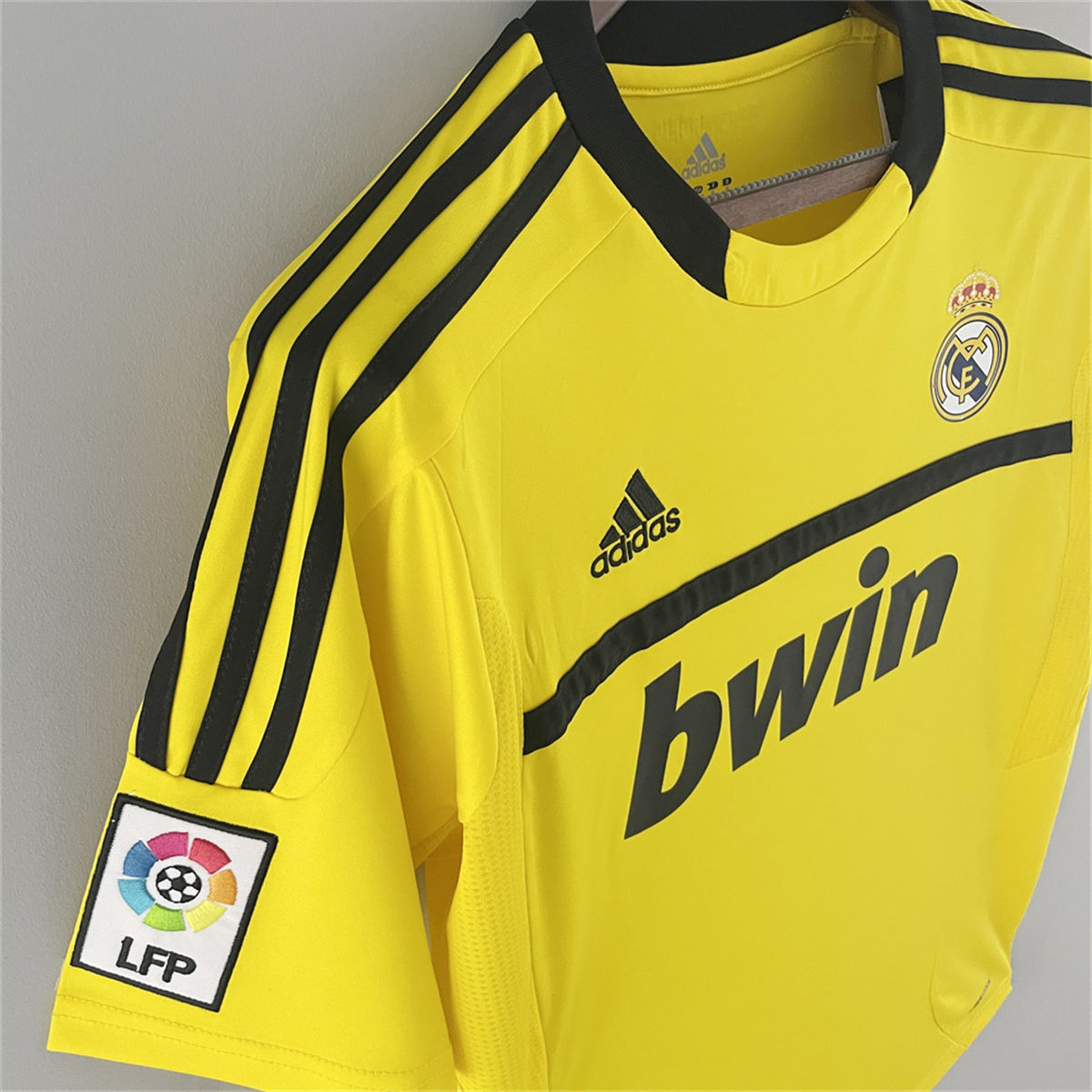 Real Madrid Retro 11/12 Yellow jersey Fan Version