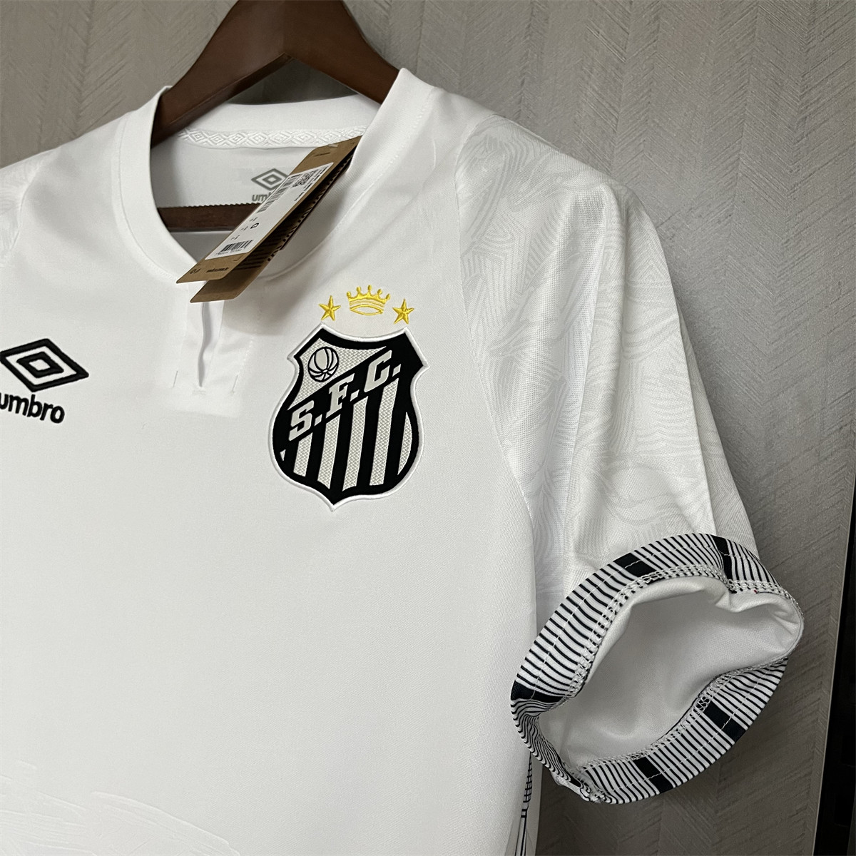 2024/25 Santos Home jersey Fan Version