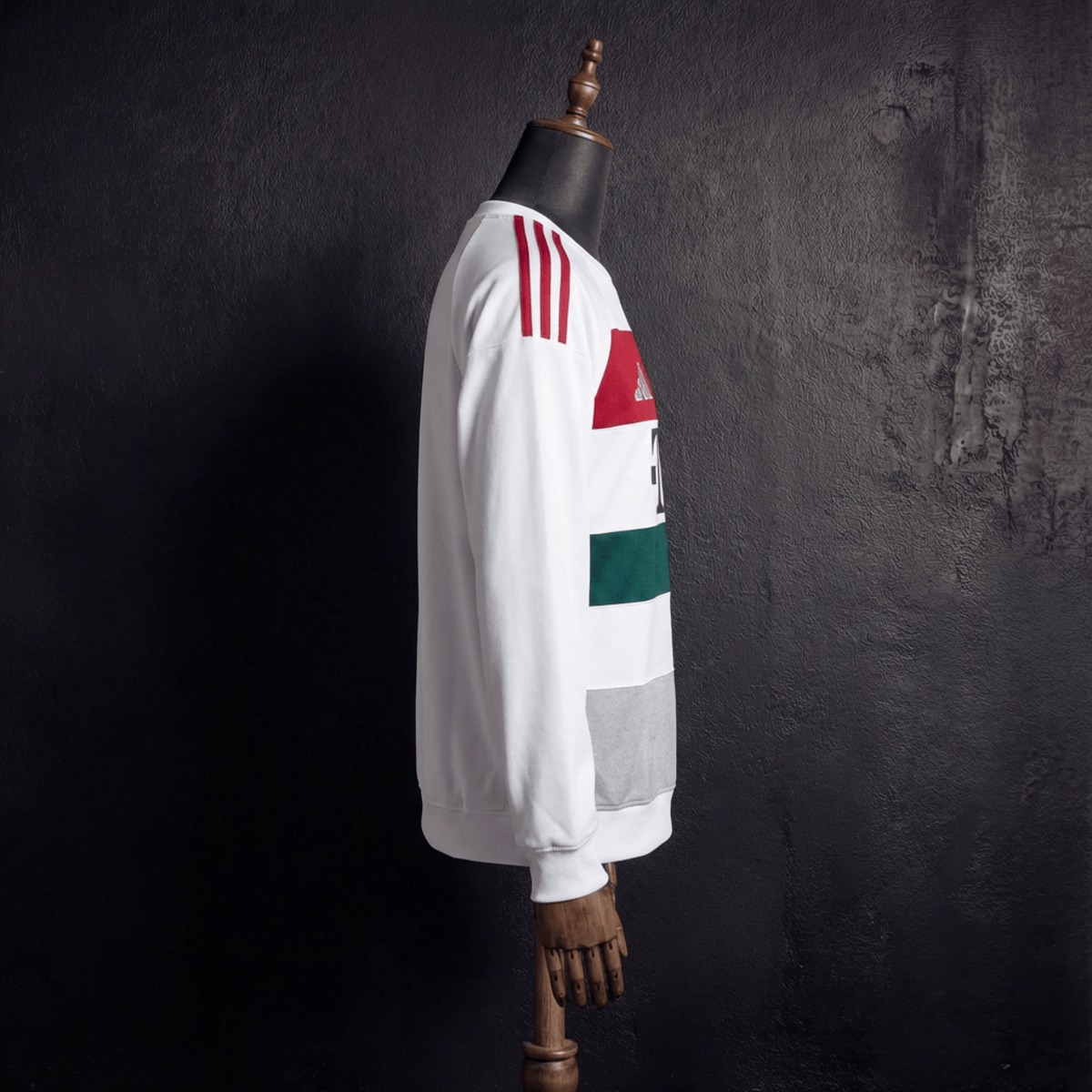 2025/26 Bayern Munich Long Sleeve White Sweatshirt