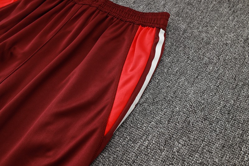 24/25 Internacional Red Training Set Shirt and Shorts