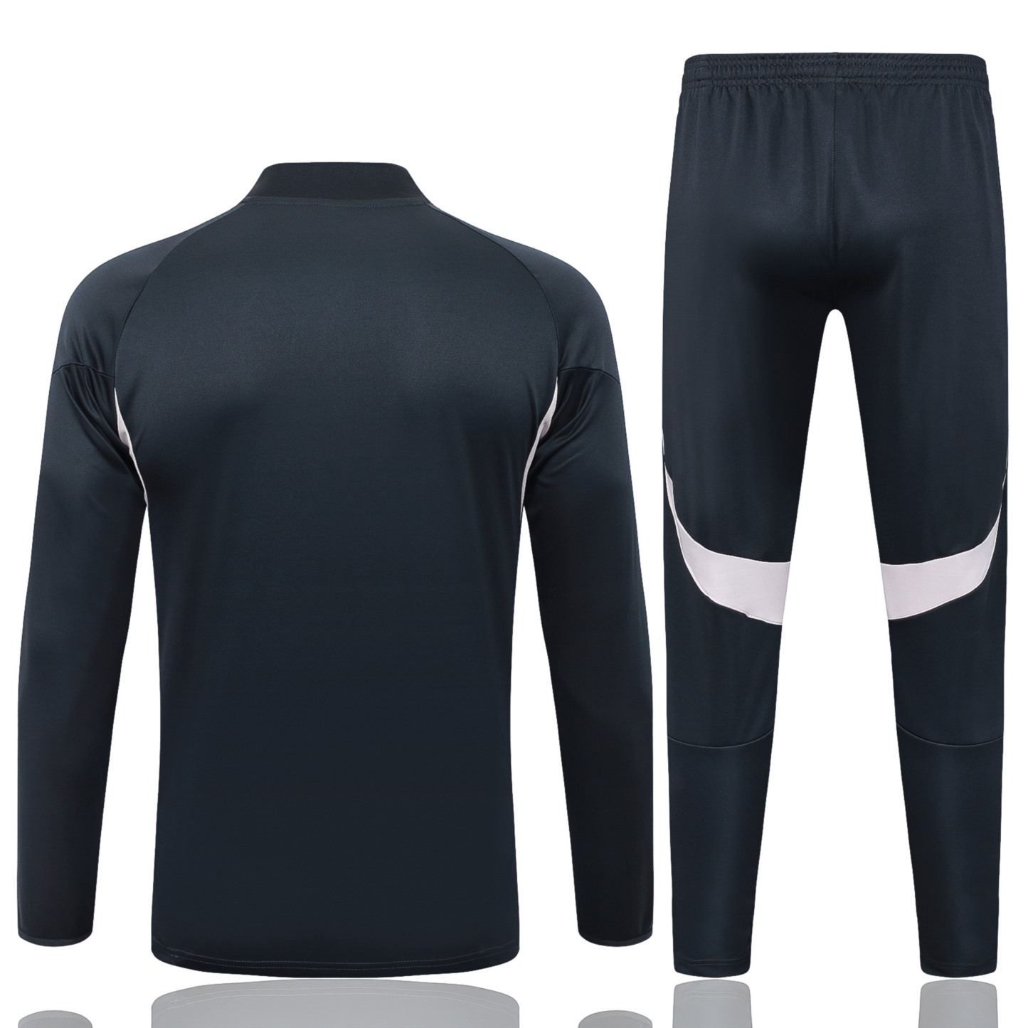 202526 Real Madrid dark gray Long-sleeved half-pull training kit Football team kit