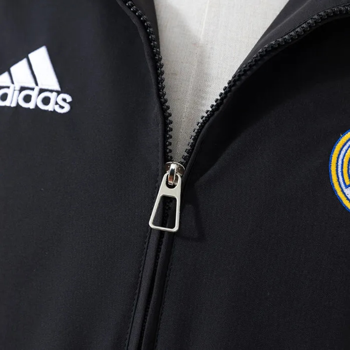 2006/07 Real Madrid Vintage Style Jacket Windbreaker