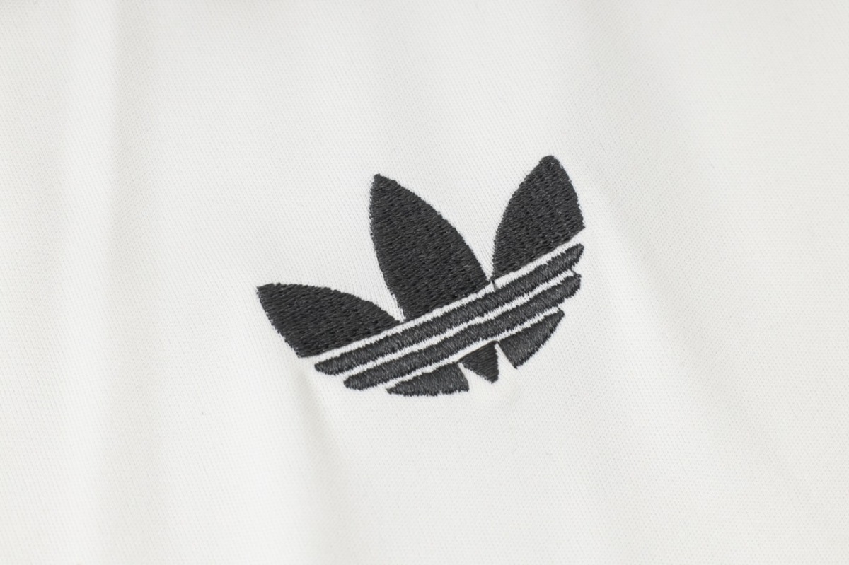 2026 Germany Beige Long-sleeved half-pull training kit