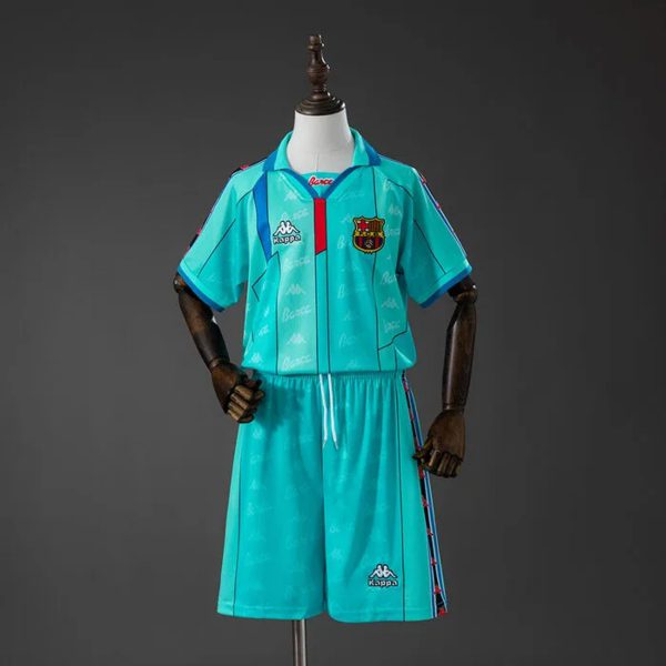Retro Barcelona 1996/97 Away Kid Kits