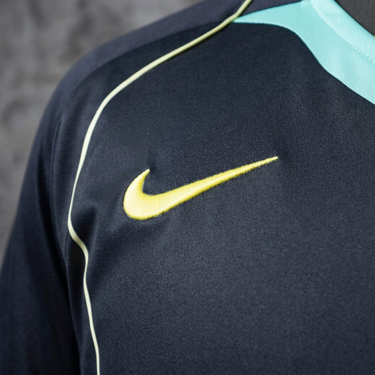 Retro Sporting Lisbon 90S Black Jersey Fan Version