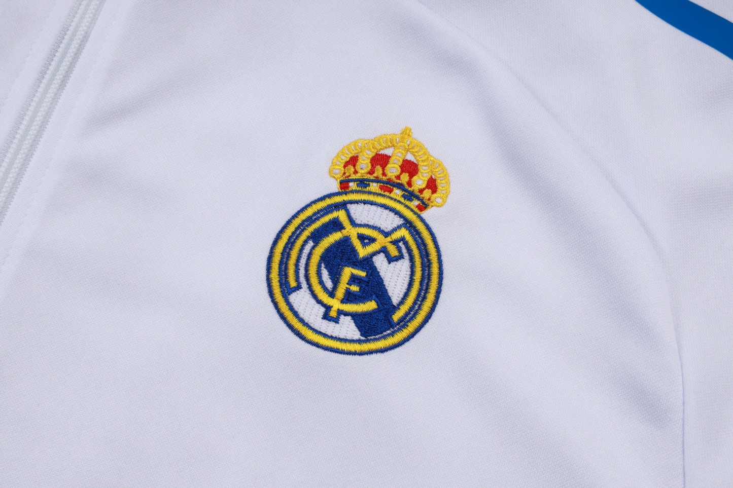 2025/26 Real Madrid white Jacket Training Suit Set Football Team Shirt Sports Fashion