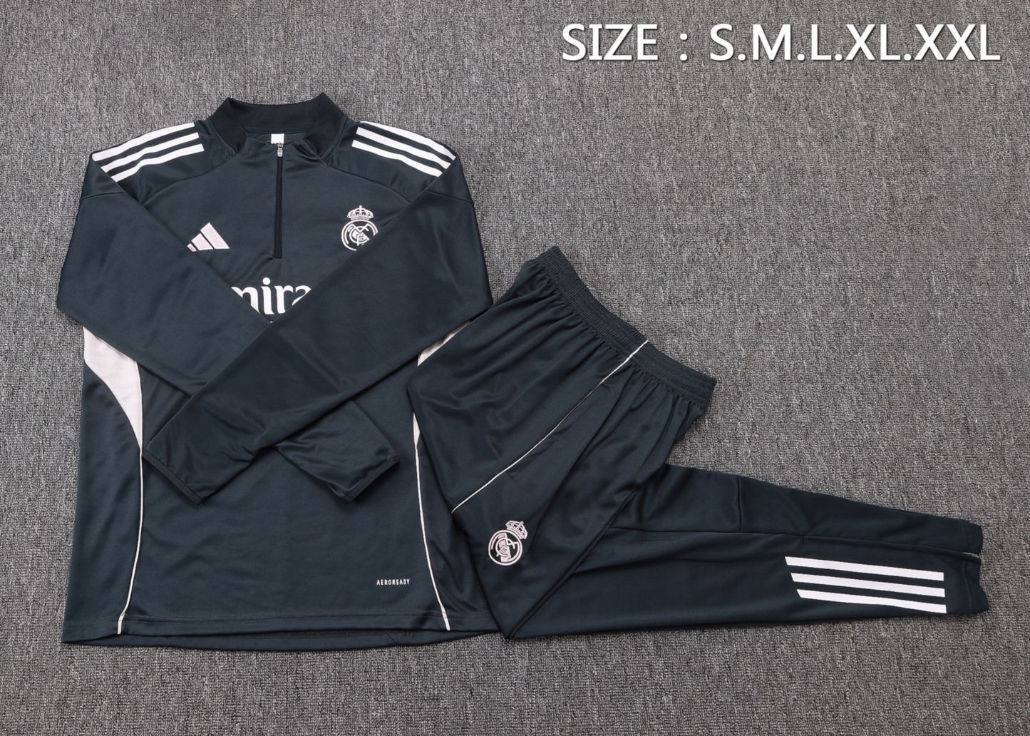 202526 Real Madrid dark gray Long-sleeved half-pull training kit Football team kit