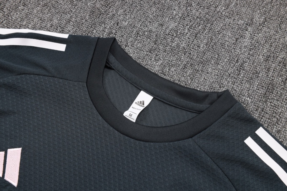 2026 Real Madrid Dark gray Training Set Shirt and Shorts