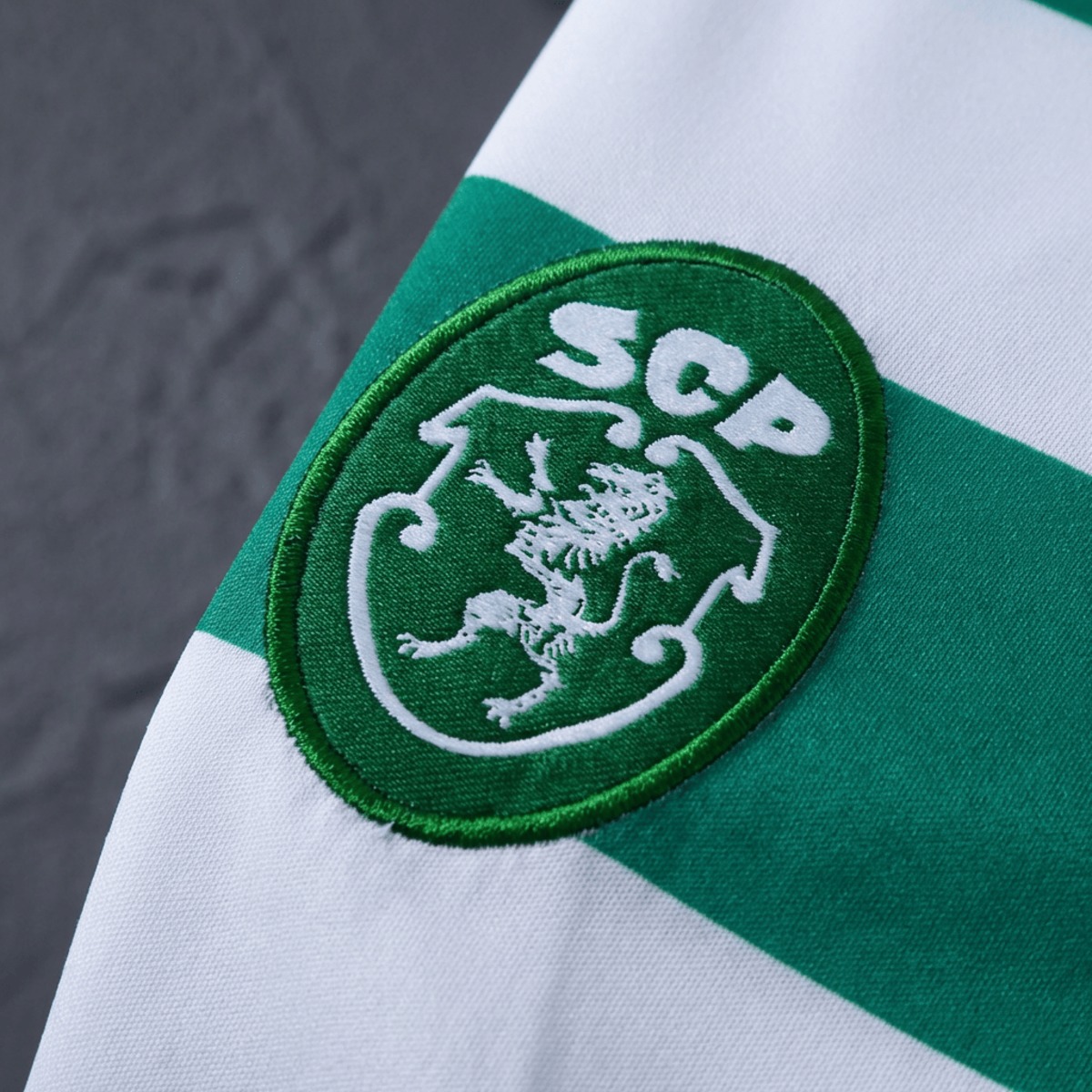 Retro Sporting Lisbon 2018/19 Home jersey Fan Version