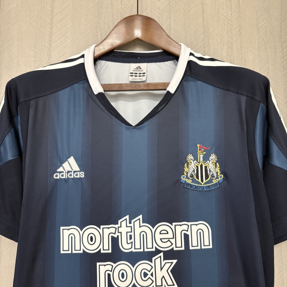 Retro Newcastle United 2004/05 Away jersey Fan Version