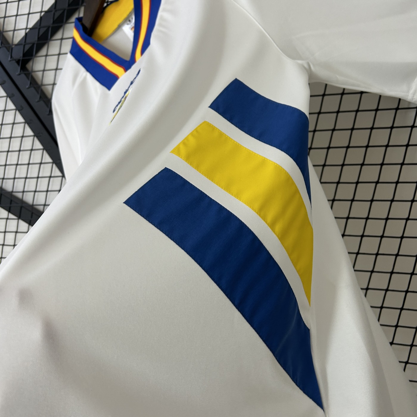 Retro Sweden 1994 Away jersey Fan Version