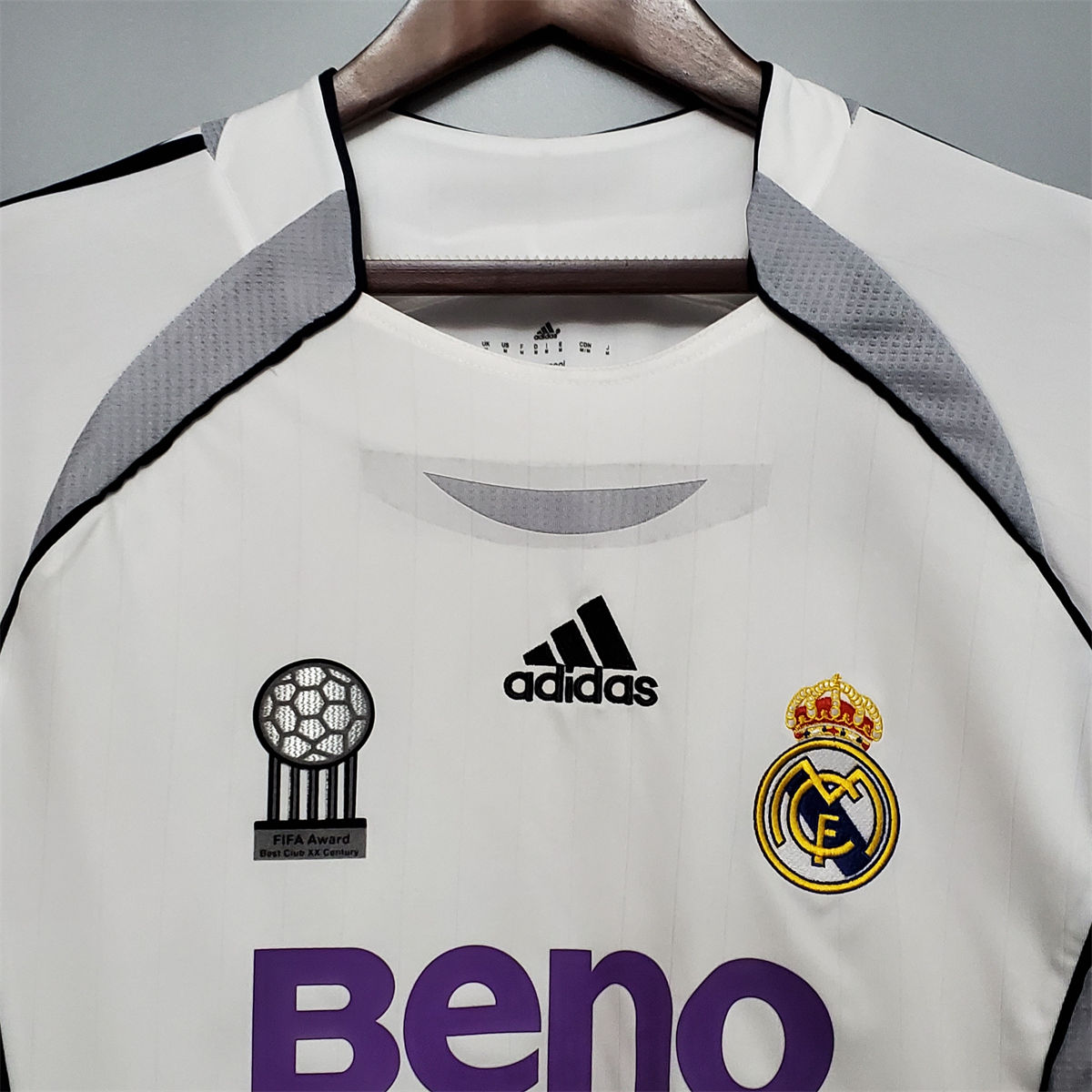 Real Madrid 06/07 Home Retro jersey Home Long Sleeves Fan Version