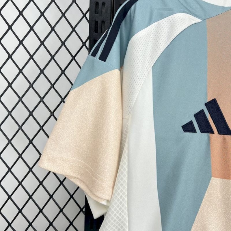 2025/26 Spain Away Jersey Fan Version