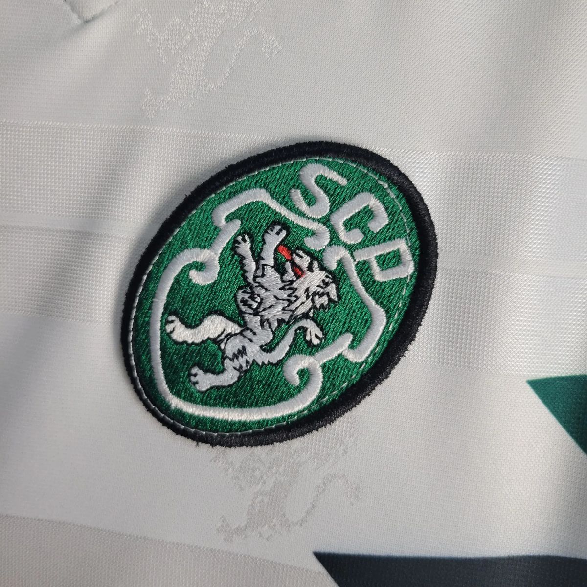 Retro Sporting Lisbon 1990s Style White jersey Fan Version