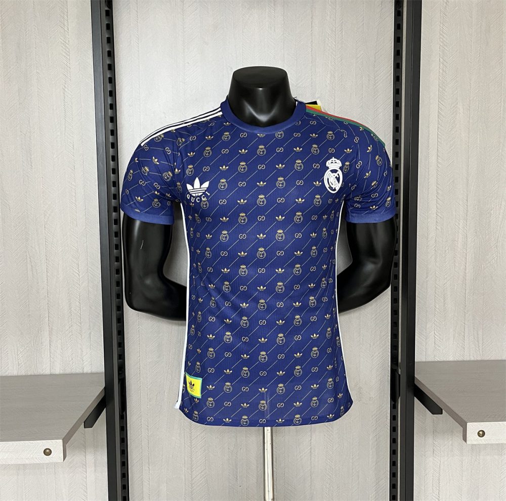 24/25 Real Madrid𝙂𝙐𝘾𝘾𝙄 GC Joint Special edition Jersey Player Version