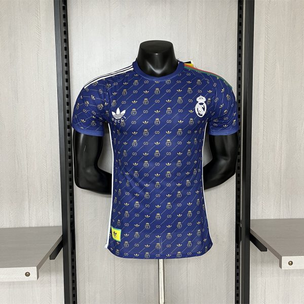 24/25 Real Madrid𝙂𝙐𝘾𝘾𝙄 GC Joint Special edition Jersey Player Version