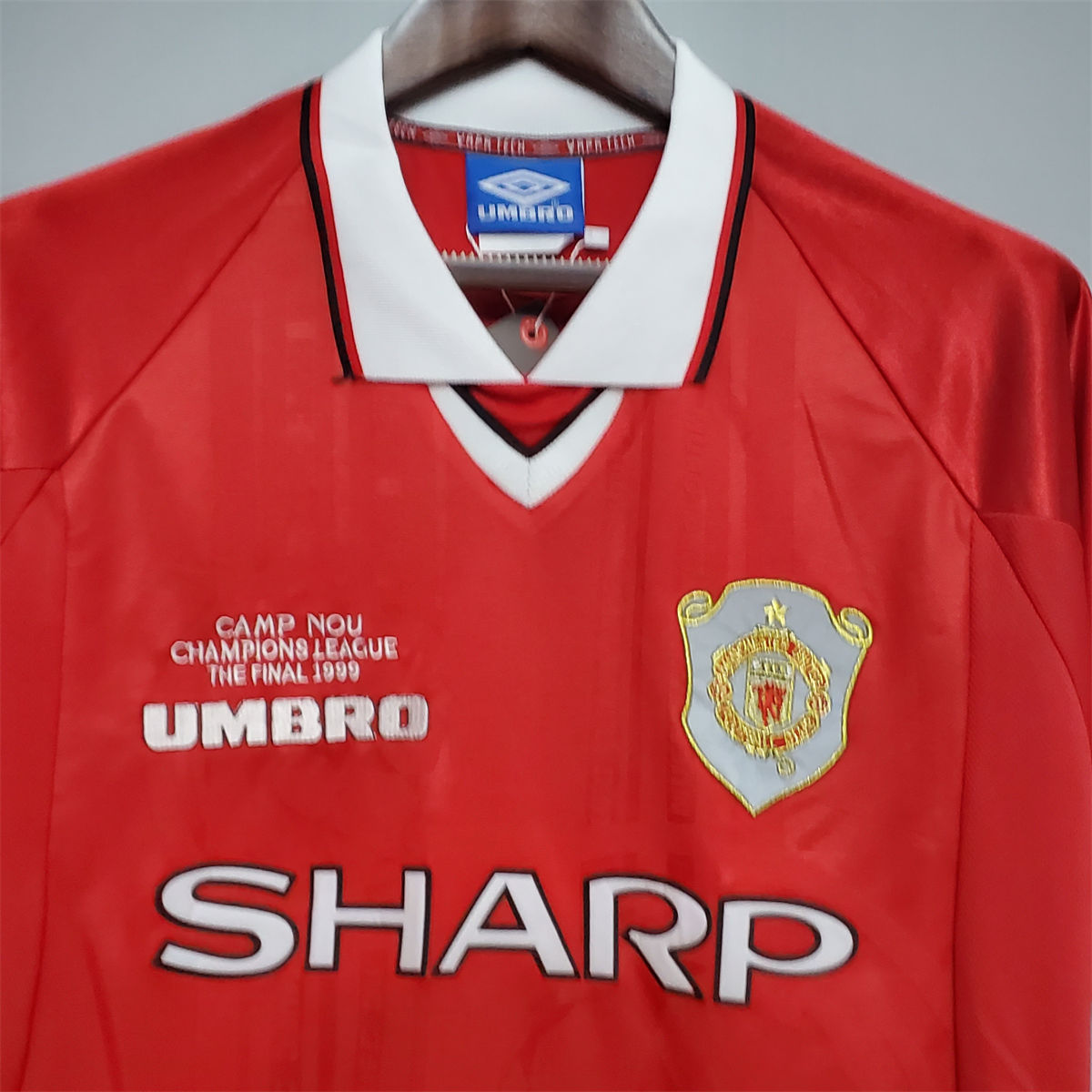 Retro Manchester United 99/00 home jersey Fan Version