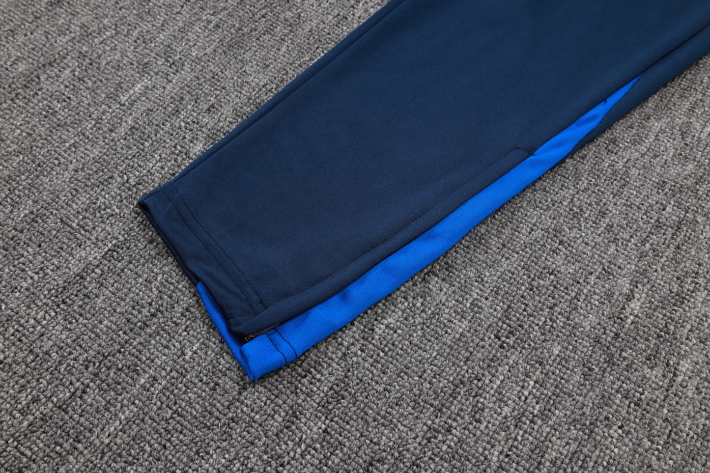202526 Paris royal blue Long-sleeved half-pull training kit Football team kit