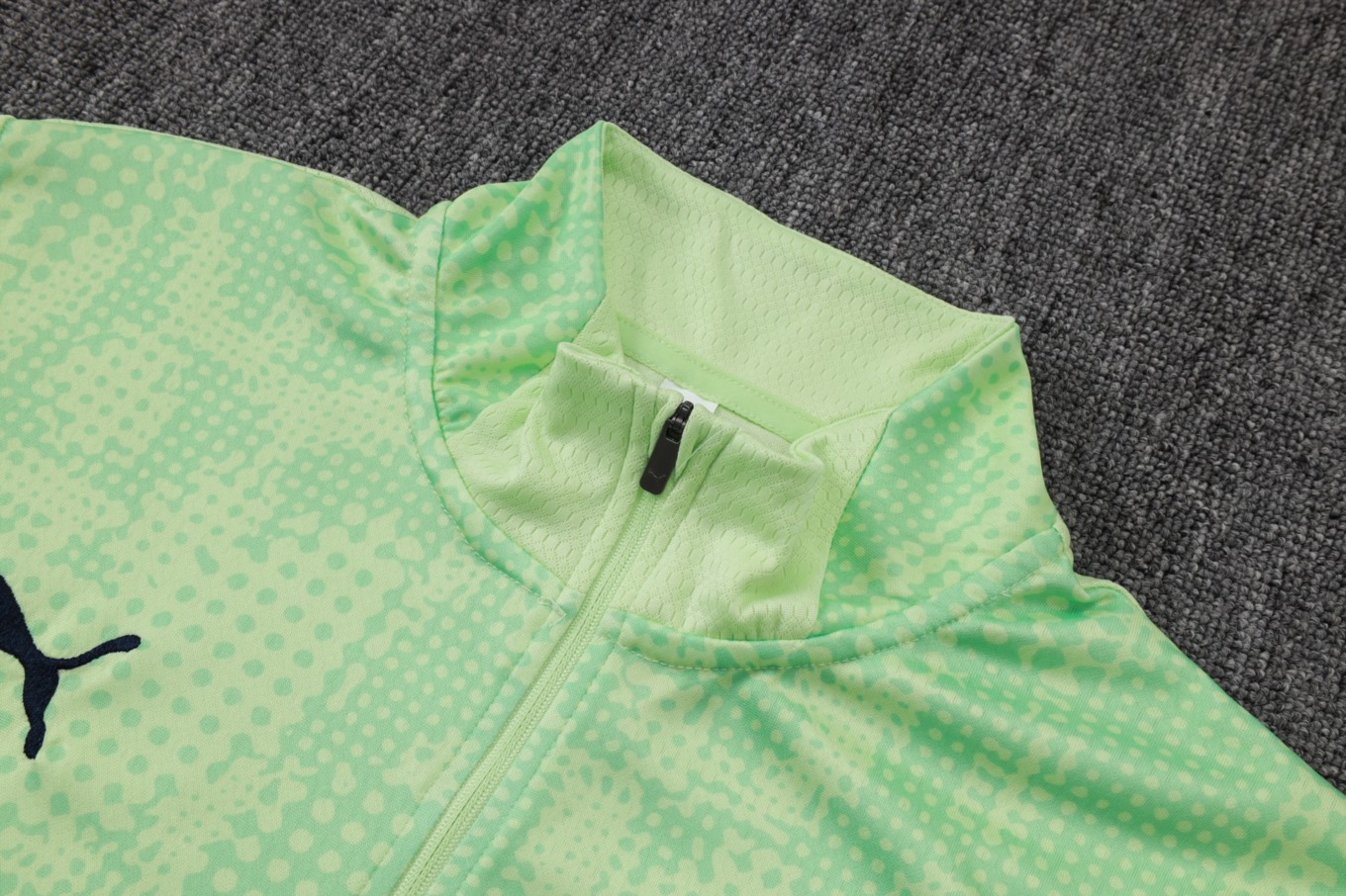 202526 Manchester City Light green Long-sleeved half-pull training kit Football team kit